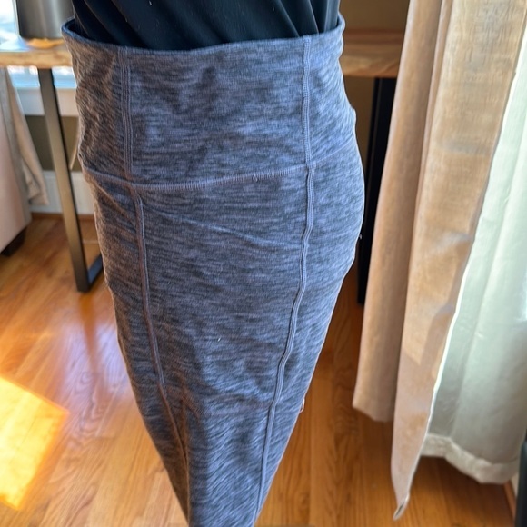Victoria's Secret Gray Leggings - Picture 4 of 7